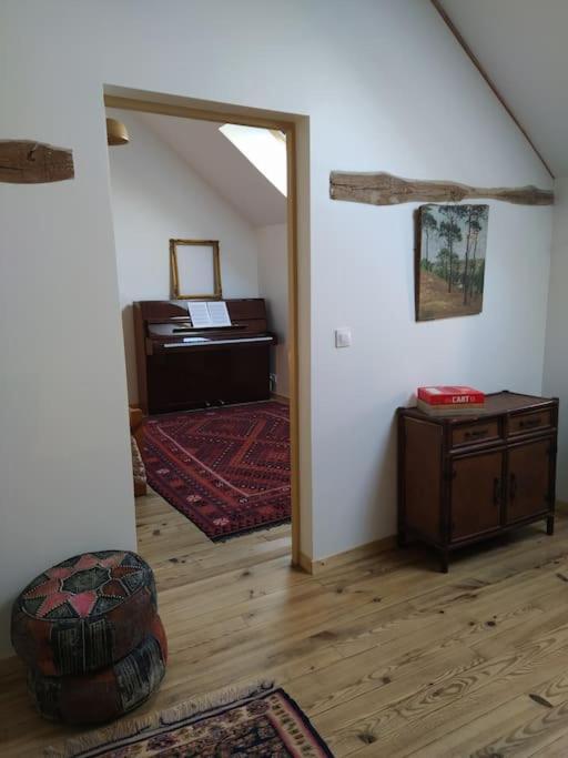 Acheres-la-Foret Superbe Appartement Dans Charmant Corps De Ferme מראה חיצוני תמונה